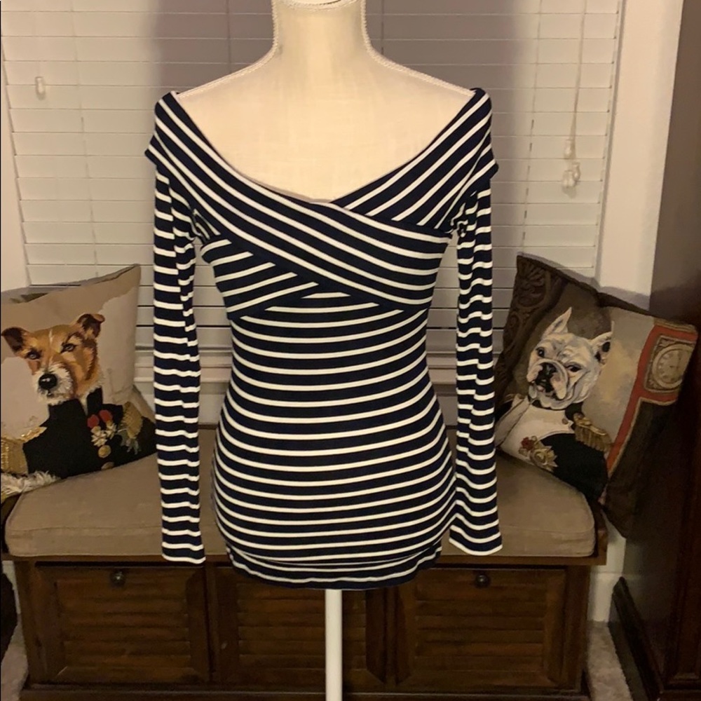 Abercrombie & Fitch off the shoulder top.